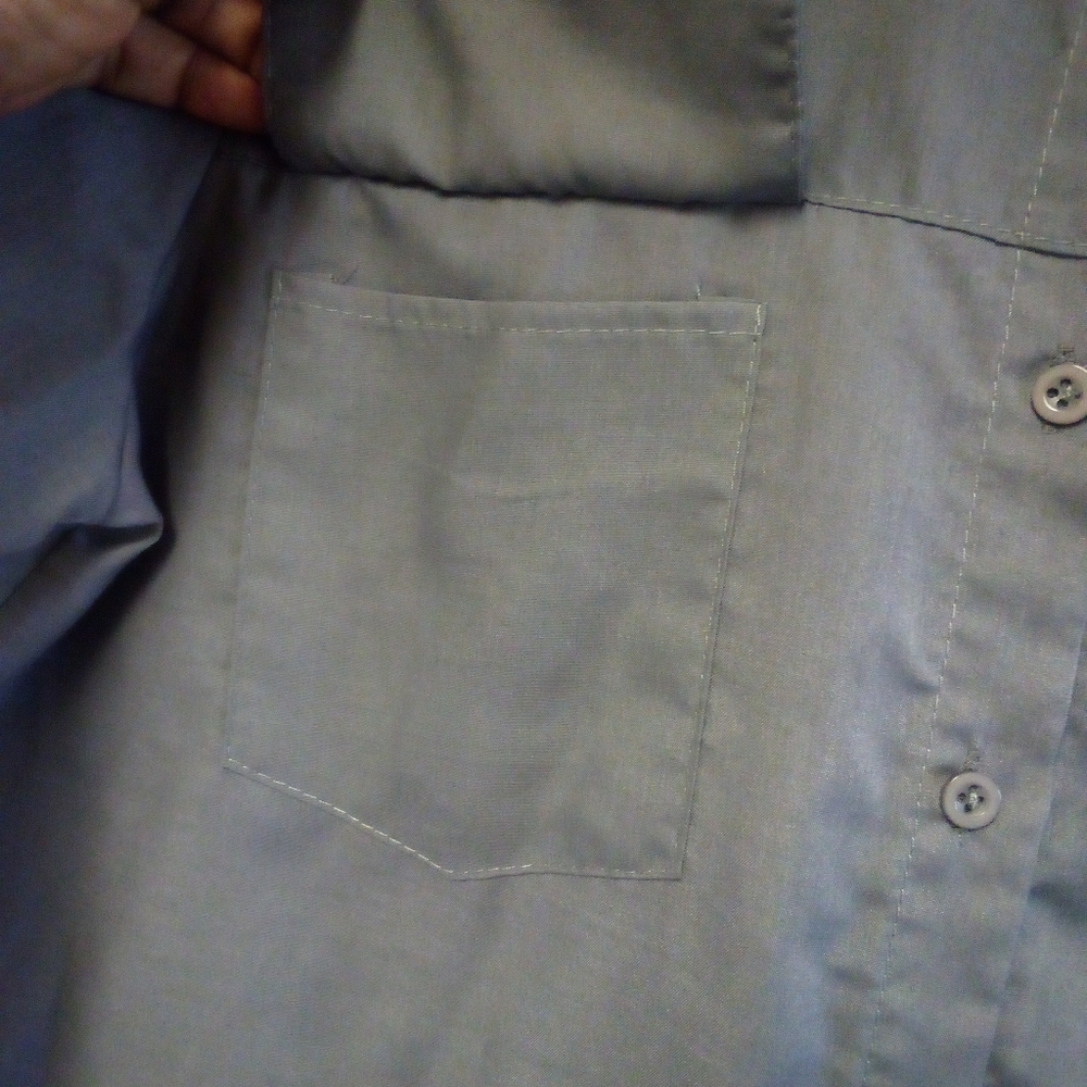 Women's Gray Short Sleeve Button Down Blouse Shirt Size L - Picture 3 of 10